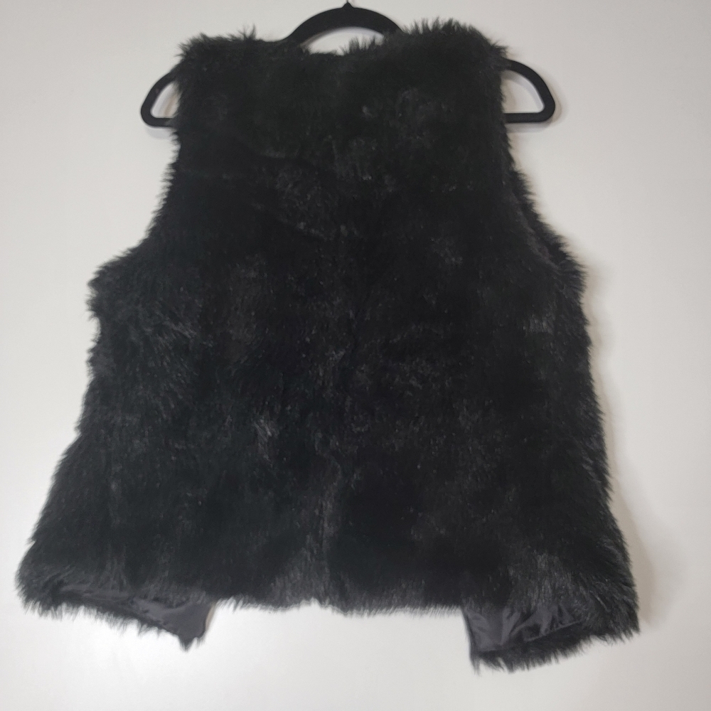 LOVE Tree Faux Fur Cozy Black Vest Women's Soft size Midium - Picture 11 of 11